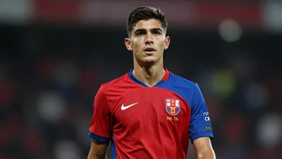Palace eyes world‑class wing‑back in £11.1m deal