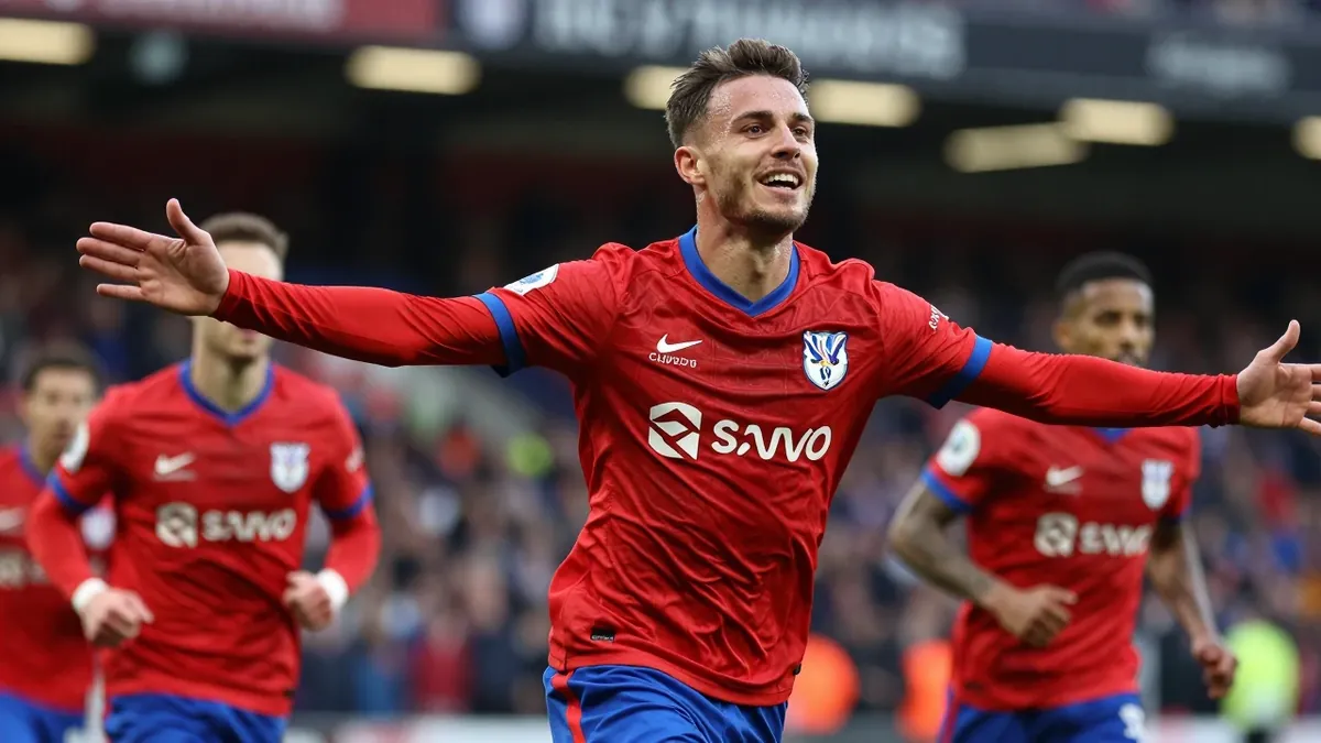 Crystal Palace came from behind twice to win 3-2 at Fulham, with Tyrick Mitchell scoring twice and substitute Ben...